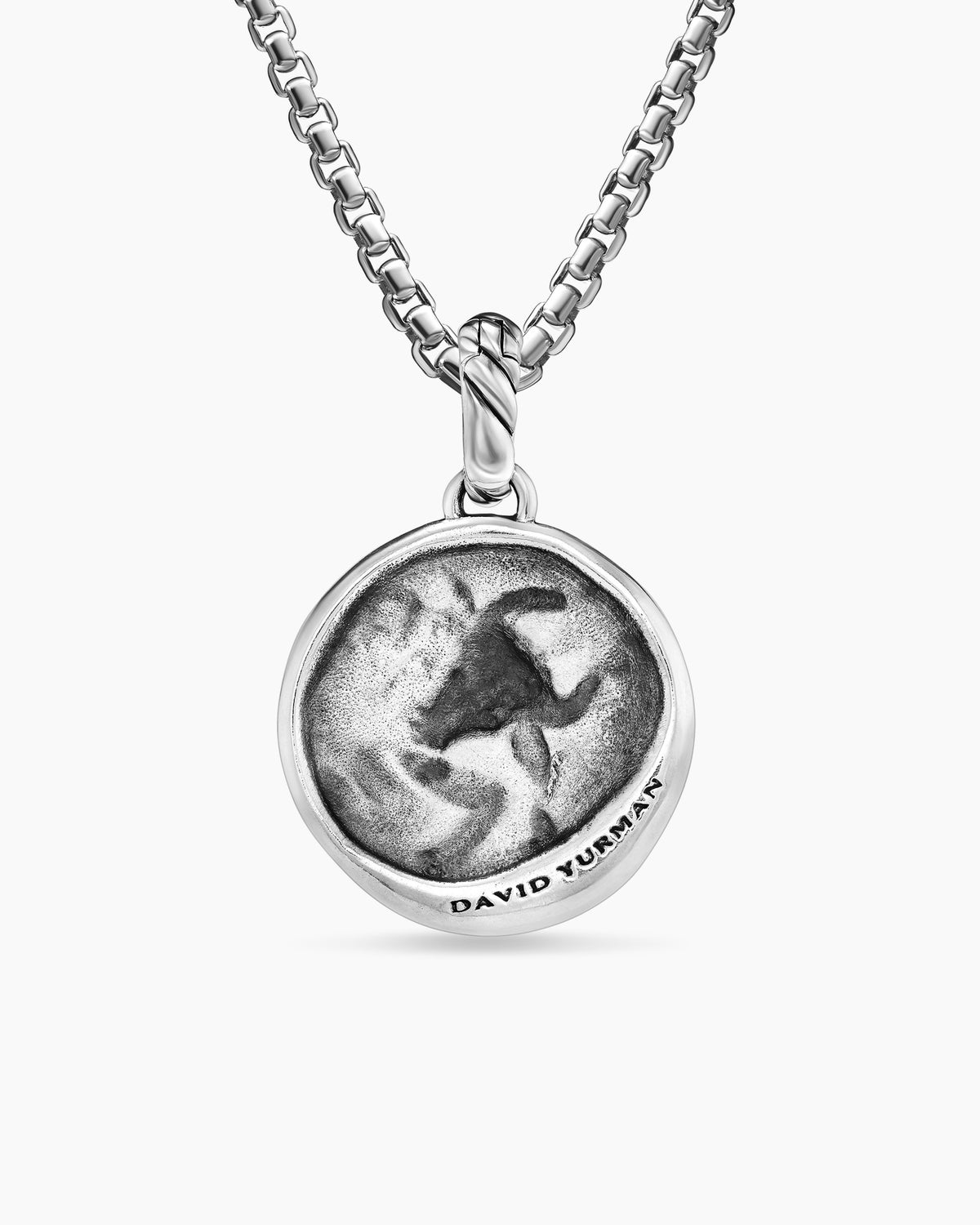 Taurus Amulet in Sterling Silver with 18K Yellow Gold and Diamonds, 19mm